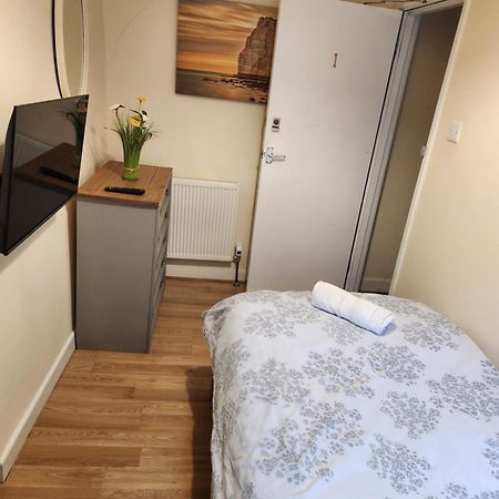 Large 5 Bed Town-Centre Home Close To The Beach, Sleeps 9 阿伯里斯特威斯 外观 照片
